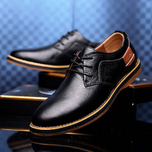 Men's business casual leather shoes, polished design perfect for work and evening outings.