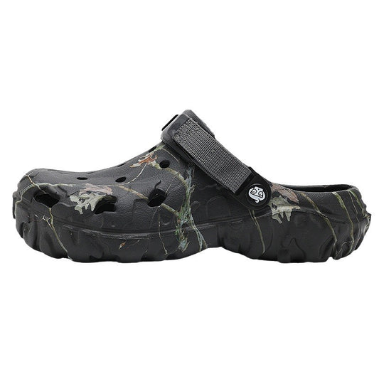 The ultimate footwear for a boy who just can't seem to stop growing, this shoe won me over with its price. Perfect for dads, friends, grandpas, and uncles, it's the ideal gift for any casual occasion, whether indoors or outdoors. The ladies may fall in lo