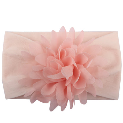 Get ready to add some cuteness to any outfit with our adorable flower headband, perfect for both playtime and special events!