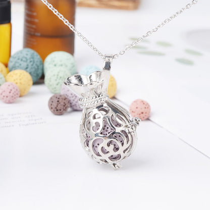 Experience the power of aromatherapy with our stunning Volcanic Rock pendant. Infuse your favorite essential oils for a moment of relaxation and de-stressing from daily triggers. Breathe in and feel the soothing effects. Chain 45 CM (18") + 5 CM (2") exte