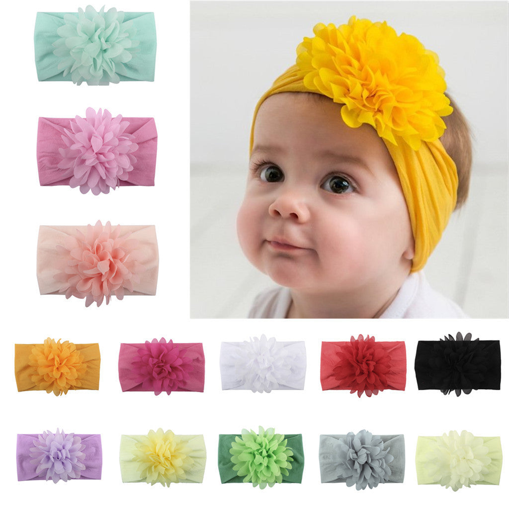 Get ready to add some cuteness to any outfit with our adorable flower headband, perfect for both playtime and special events!