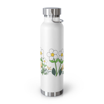 A daisy meadow copper insulated bottle perfect for keeping drinks hot or cold for extended periods. This bottle is ideal for nature lovers and outdoor enthusiasts, adding a touch of charm to their hydration routine. Great for picnics, hikes, and camping t