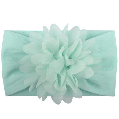 Get ready to add some cuteness to any outfit with our adorable flower headband, perfect for both playtime and special events!