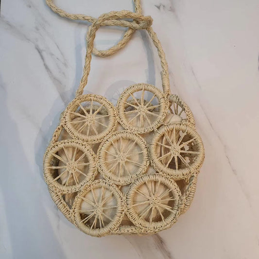 Women’s handmade straw Messenger bag