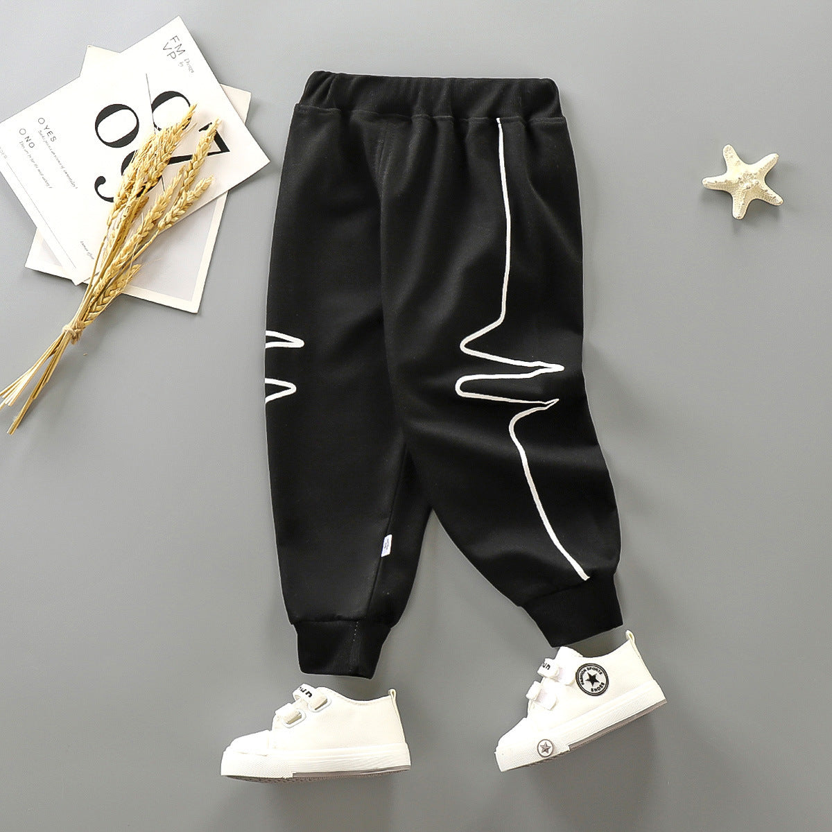 Sweatpants aren't just for lounging, ya know! These casual bottoms are perfect for any occasion, any day! Size Information: Size: 80cm,90cm,100cm,110cm，120cm，130cm,140cm,150cm,160cm Unit：CM