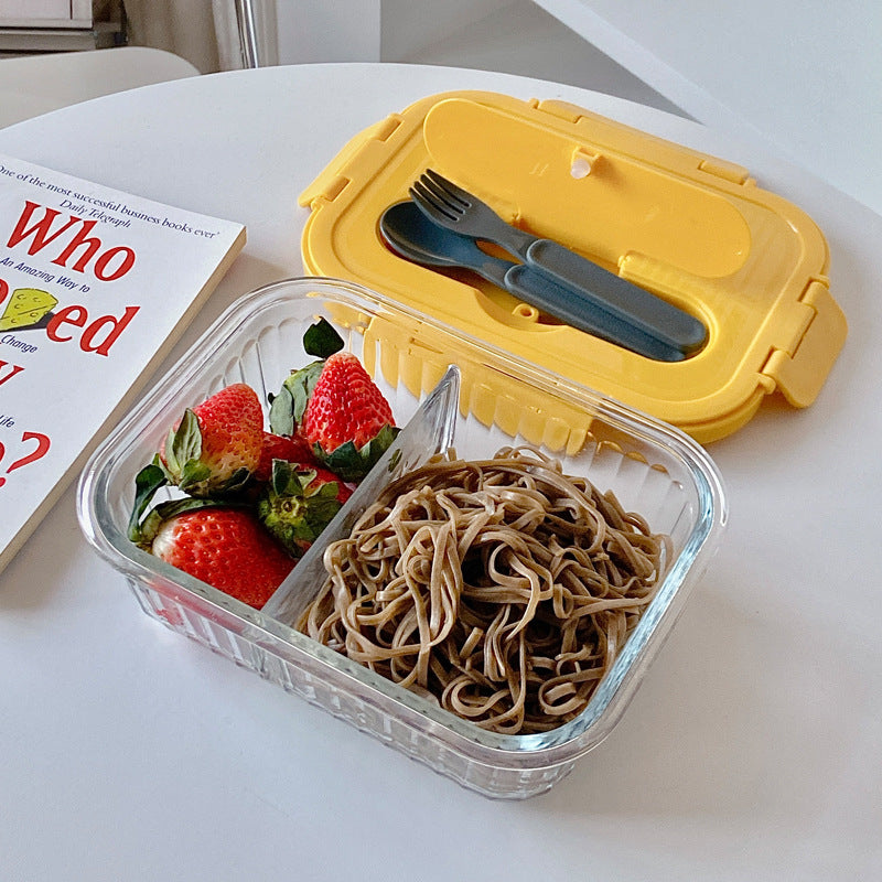 Expertly prepare and transport your meals with our Borosilicate Glass Lunch Box and convenient condiment cups. Made with heat-resistant glass, this lunch box features 2-3 compartments with a capacity of 1000ml each, along with 2 additional glass cups perf