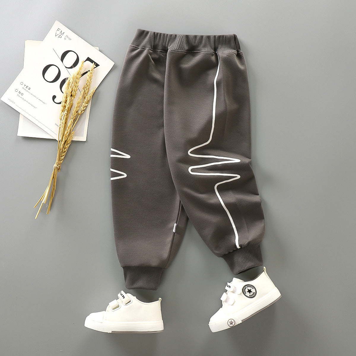 Sweatpants aren't just for lounging, ya know! These casual bottoms are perfect for any occasion, any day! Size Information: Size: 80cm,90cm,100cm,110cm，120cm，130cm,140cm,150cm,160cm Unit：CM