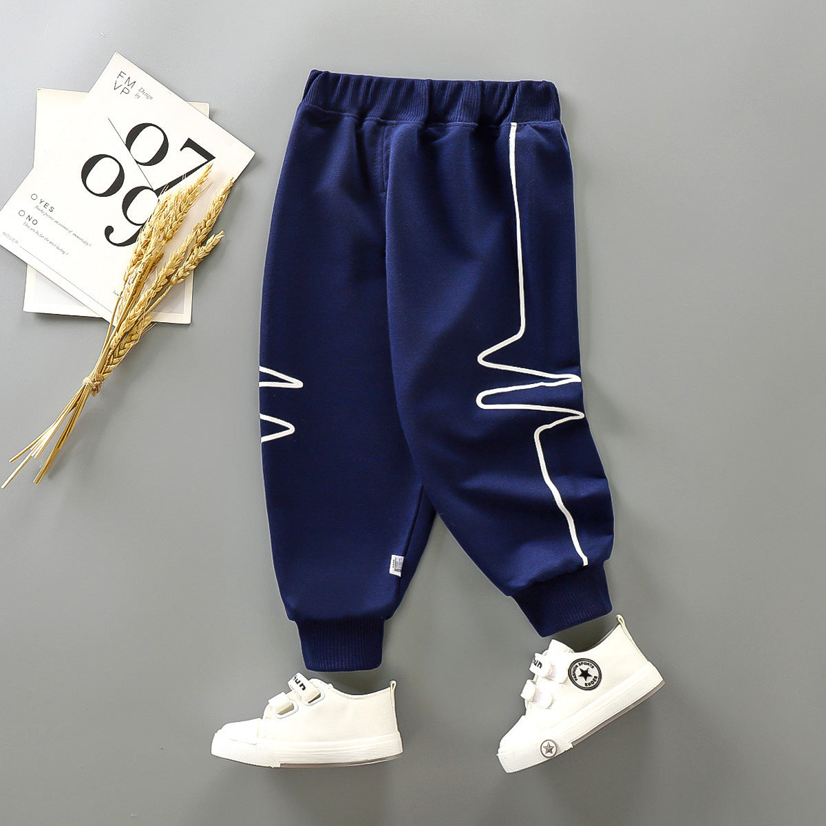 Sweatpants aren't just for lounging, ya know! These casual bottoms are perfect for any occasion, any day! Size Information: Size: 80cm,90cm,100cm,110cm，120cm，130cm,140cm,150cm,160cm Unit：CM